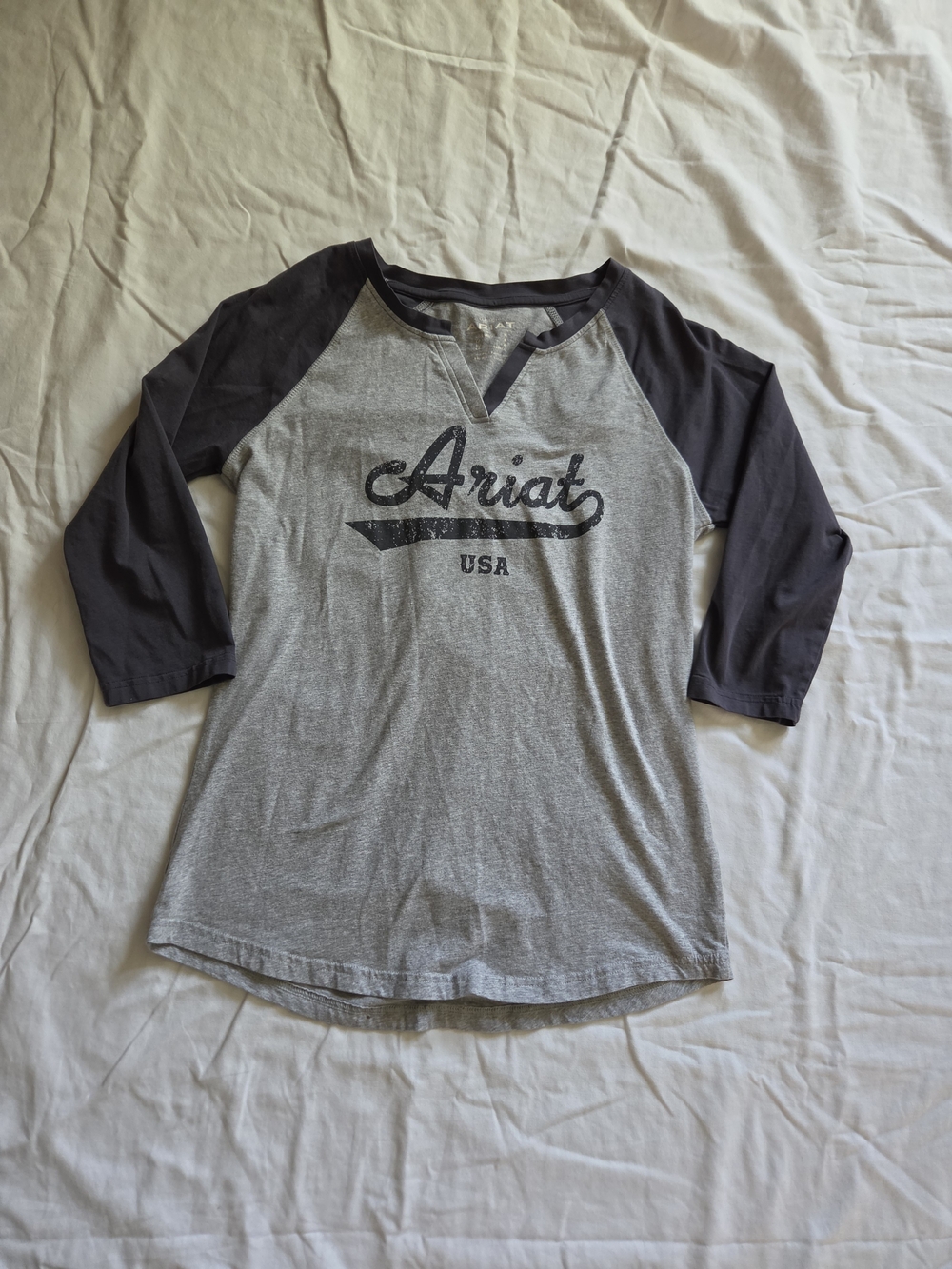 Ariat Gray & Black Raglan Baseball Tee Size M